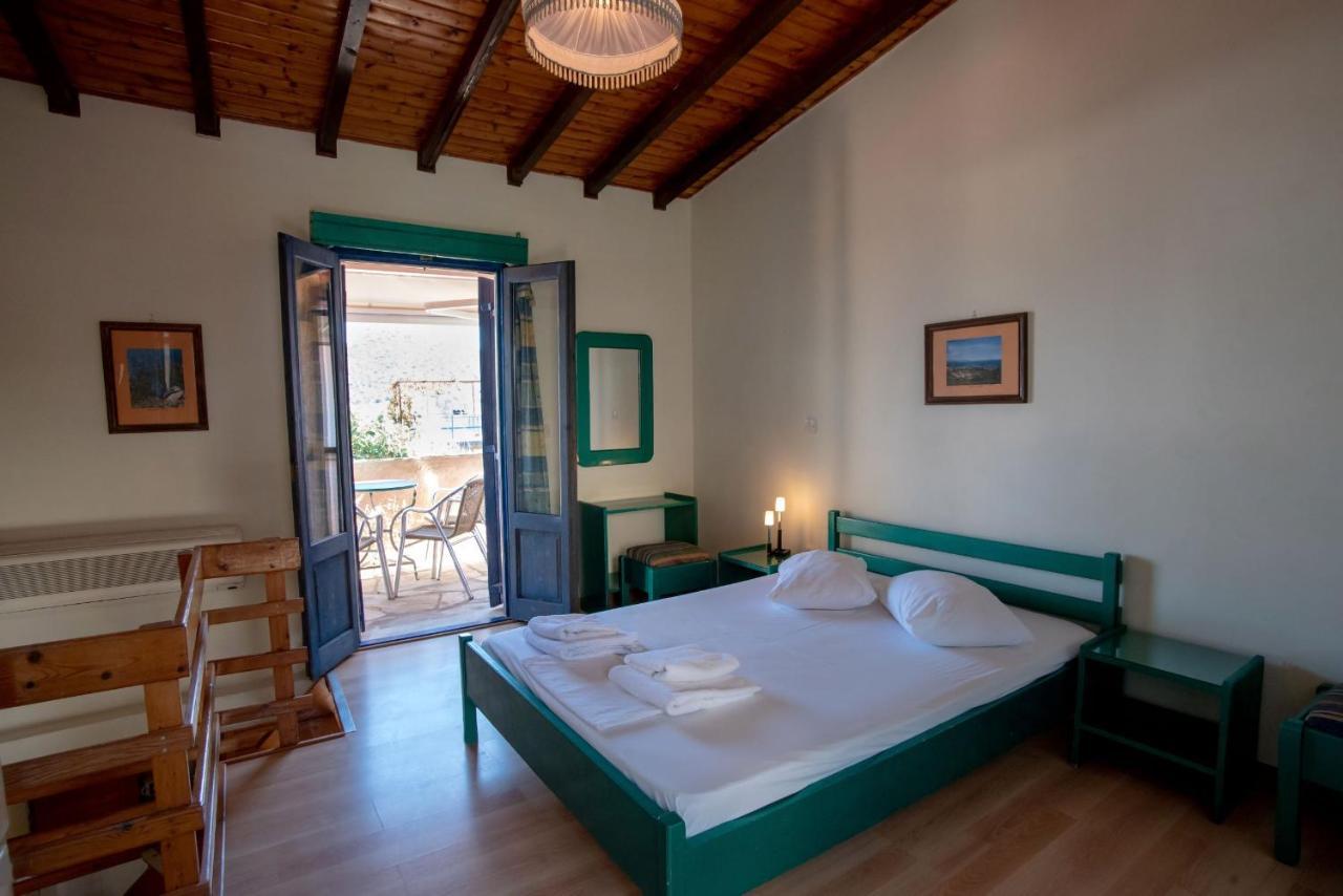 Kleoni Club Apartments Tolo Bagian luar foto