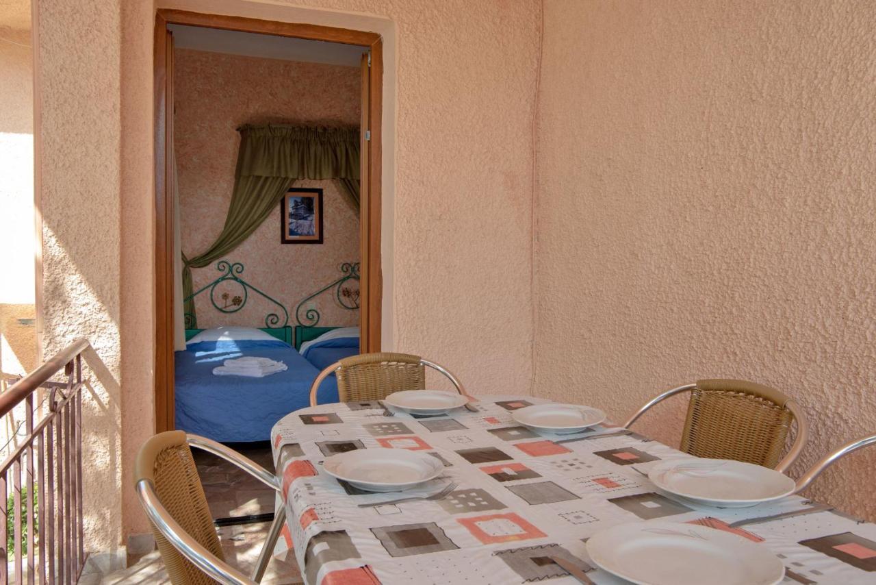 Kleoni Club Apartments Tolo Bagian luar foto