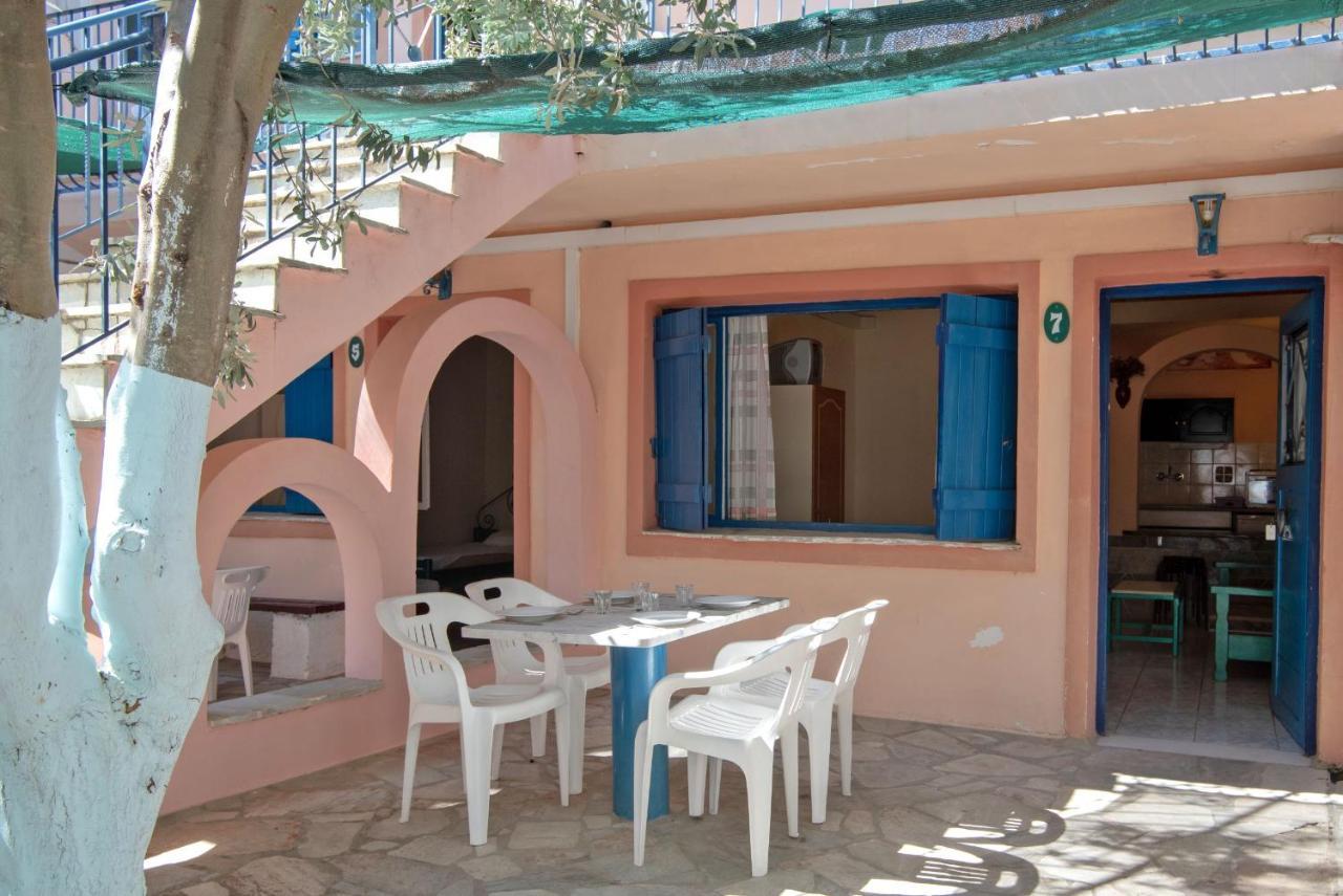 Kleoni Club Apartments Tolo Bagian luar foto