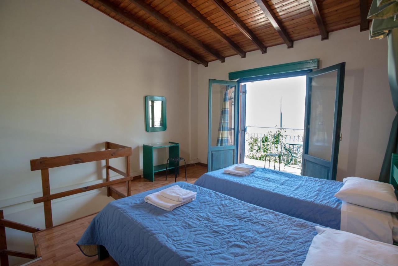 Kleoni Club Apartments Tolo Bagian luar foto