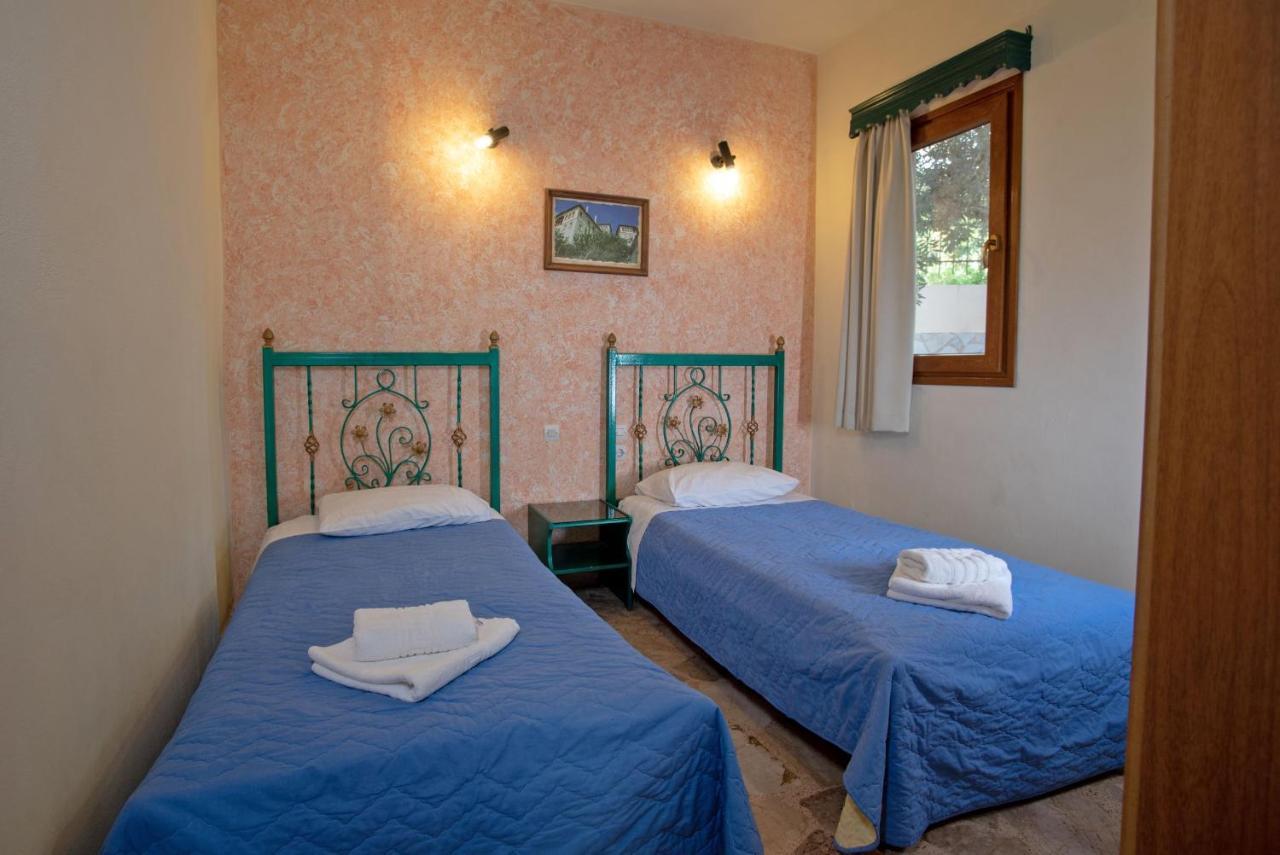 Kleoni Club Apartments Tolo Bagian luar foto